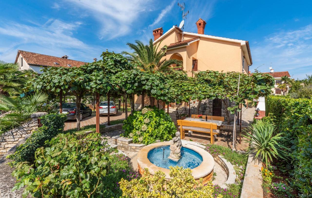 Apartments Feniks Poreč Eksteriør bilde
